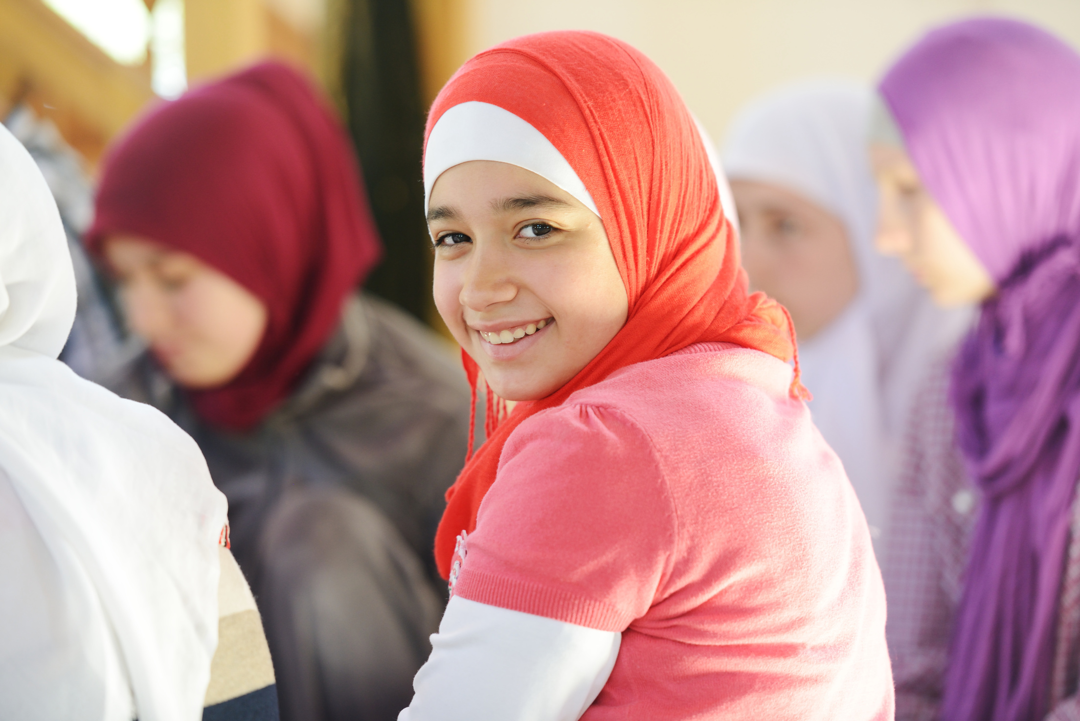 Muslim and Arabic Girls Learning Together 